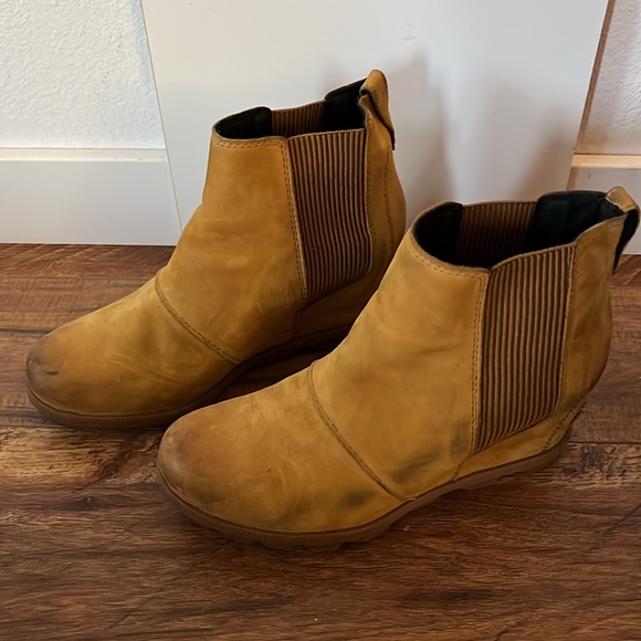 Sorel Joanie Boots - Picture 3 of 6